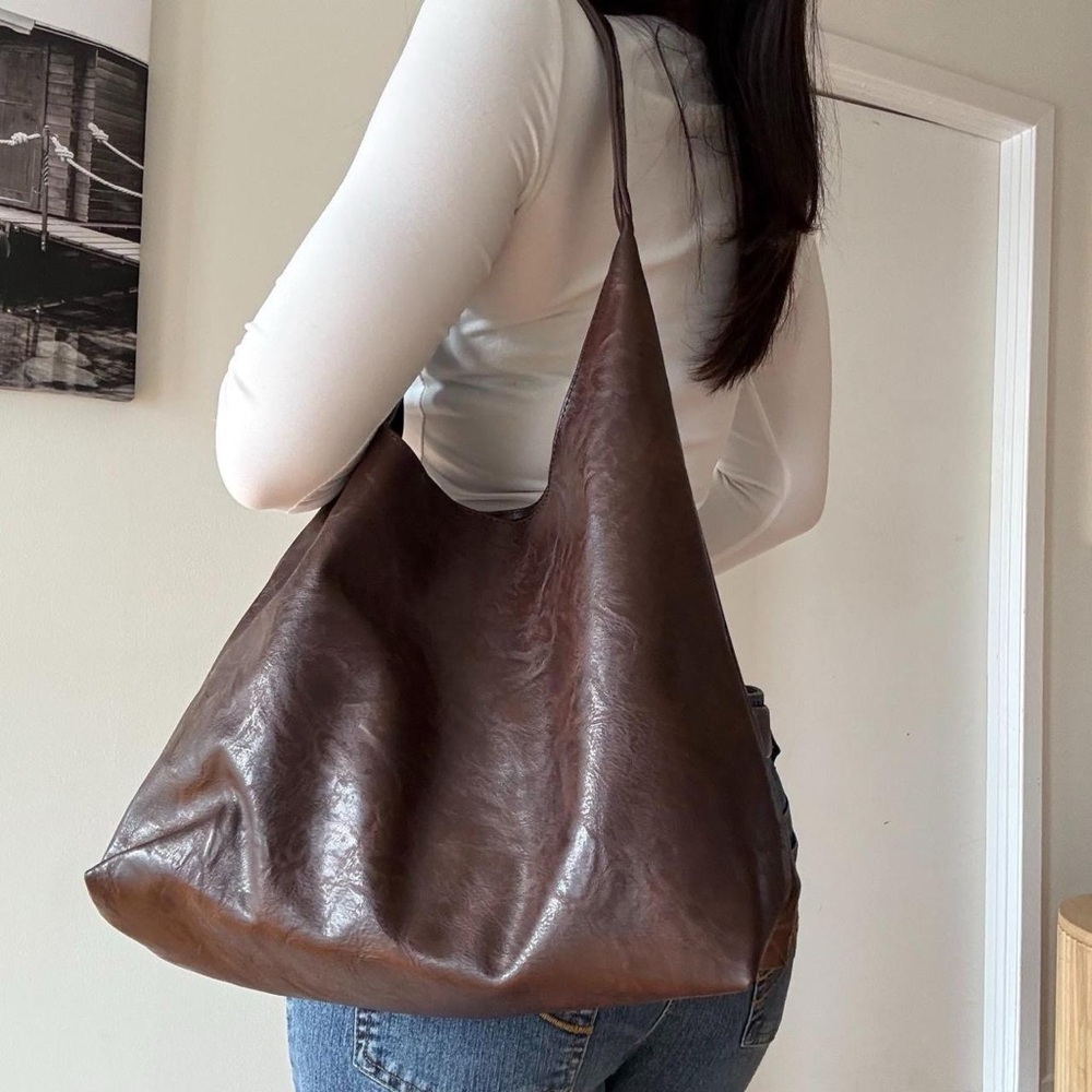 Brown faux leather minimalist tote hobo bag - Picture 5 of 6